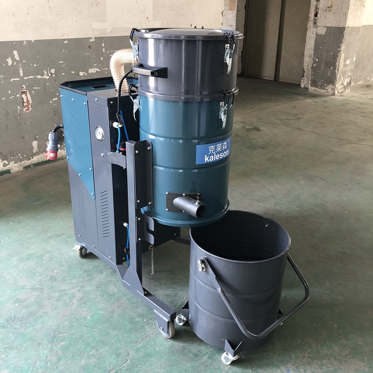 HY-120L脈沖反吹工業(yè)吸塵器實(shí)拍圖