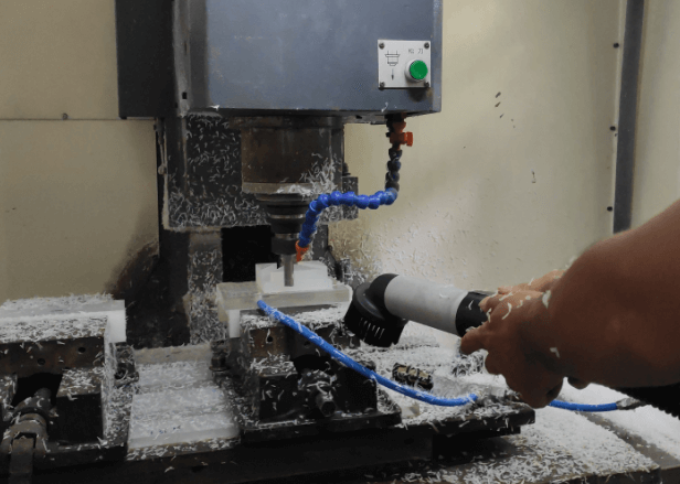 CNC設備配套清理用工業(yè)吸塵器 CNC設備配套清理用工業(yè)吸塵器