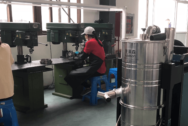 軸承生產(chǎn)線用吸鐵屑工業(yè)吸塵器